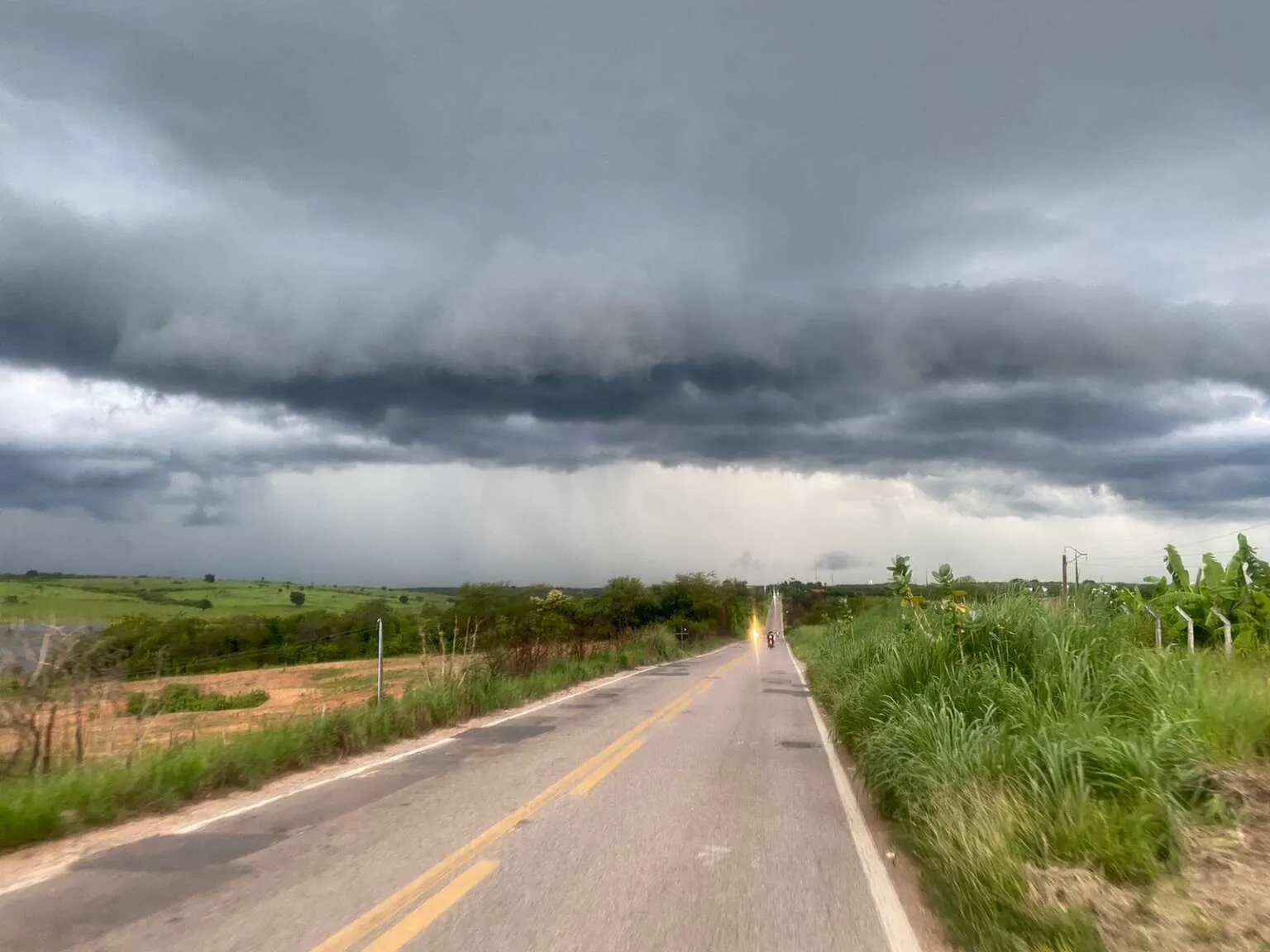 Centro-norte e extremo sul do Ceará deverão concentrar chuvas isoladas até quarta