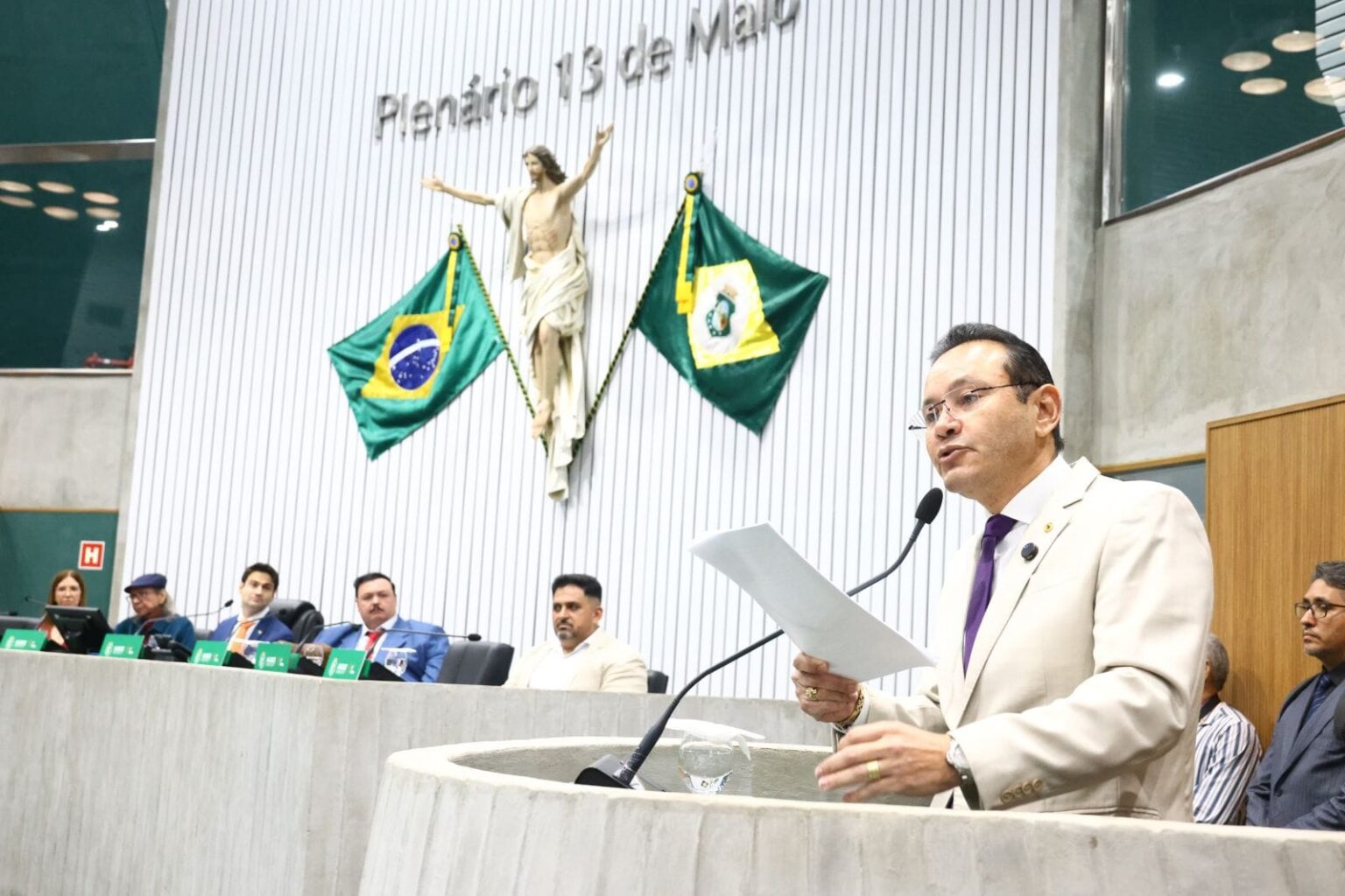 Músicos do Ceará recebem homenagem em solenidade na Alece