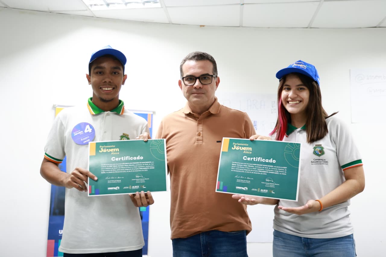 Parlamento Jovem elege dois estudantes de Maracanaú durante Seminário das Escolas Legislativas