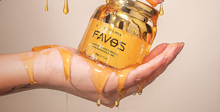 Do apiário ao cosmético os benefícios do mel para a pele e para o couro cabeludo