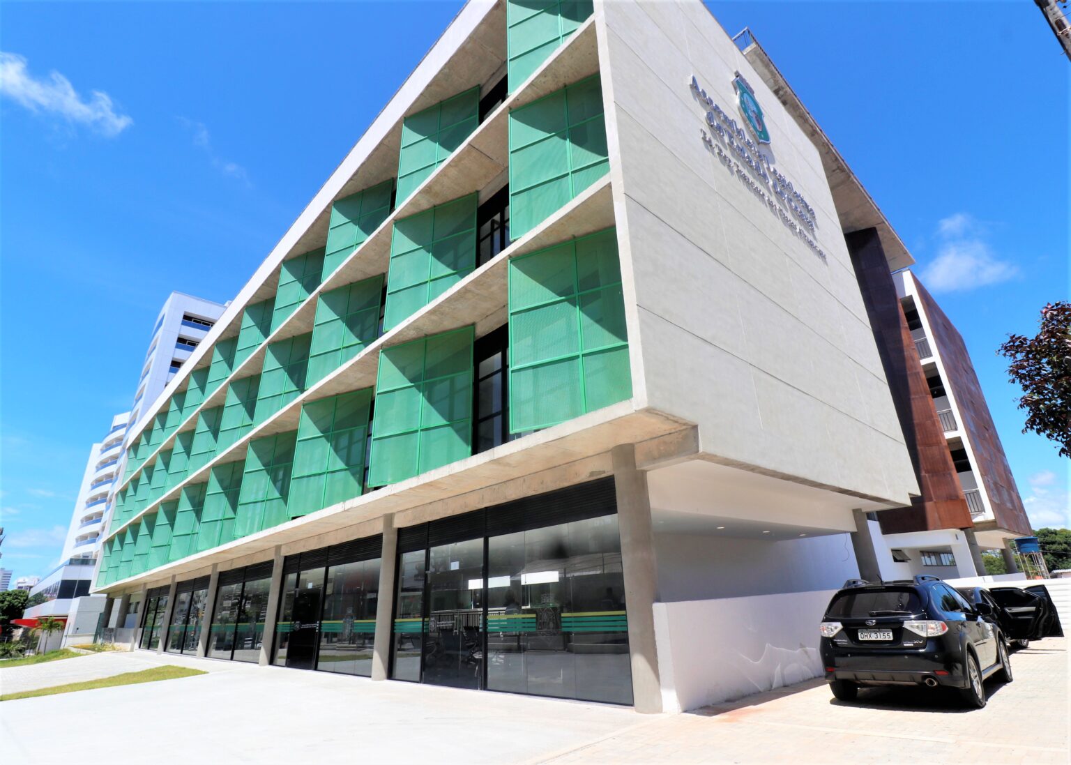 Sessão solene comemora 25 anos do Procon Alece e lança nova edição do Código de Defesa do Consumidor