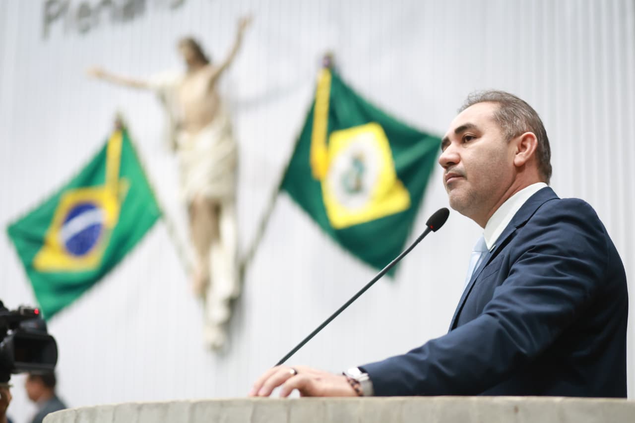 Missias Dias enaltece diminuição da pobreza no Ceará e valoriza programas sociais