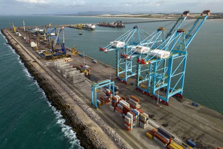 Pecém será o 1º porto do Brasil a oferecer energia para navios