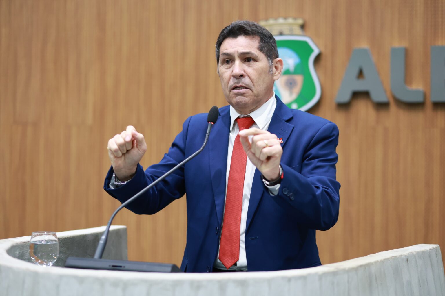 De Assis Diniz celebra gestão estadual pelos investimentos no Ceará
