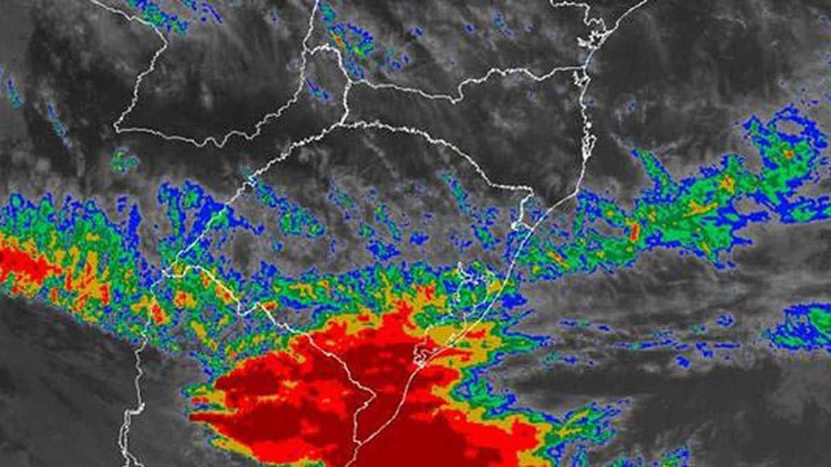 Veranico à vista: por que a irrigação é a única blindagem real para a sua safra