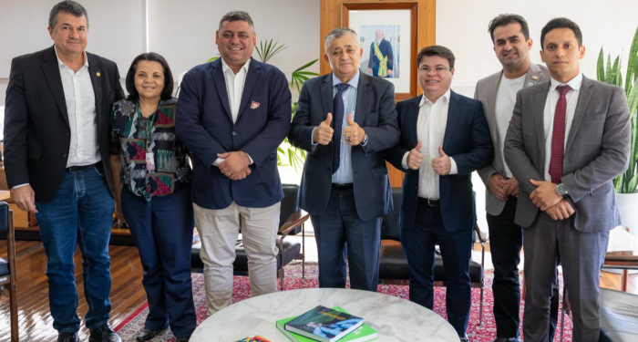 Aprece reforça articulação em Brasília por avanços na pauta municipalista