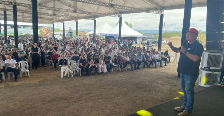 Feira em Barbalha reúne empresas nacionais e internacionais do agronegócio